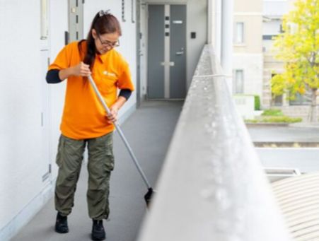 【シニア活躍中】清掃スタッフ/エンクル本社【未経験者歓迎】